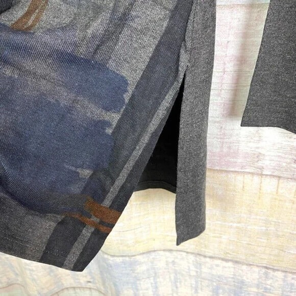 Go Couture Printed V-Neck Tunic Sweater in Charcoal Dark Blocks Size M - Picture 6 of 8